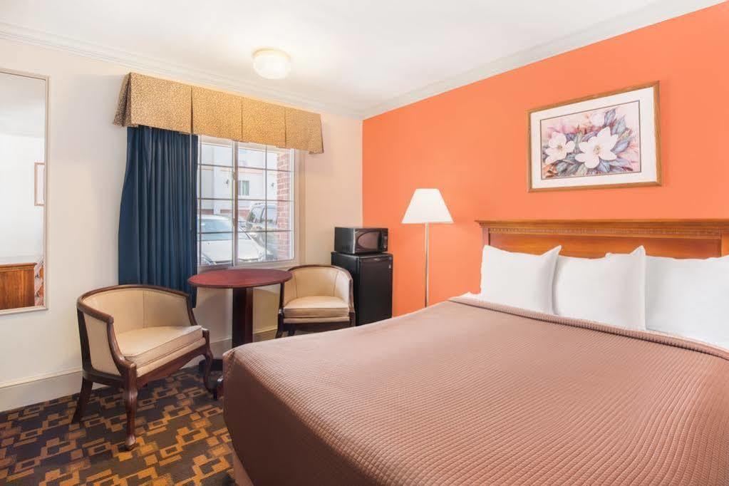 Howard Johnson By Wyndham Hershey Ngoại thất bức ảnh